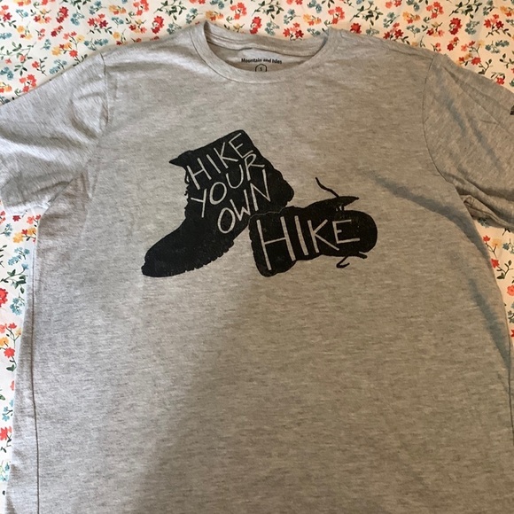 MOUNTAIN and Isles tee - Picture 1 of 4